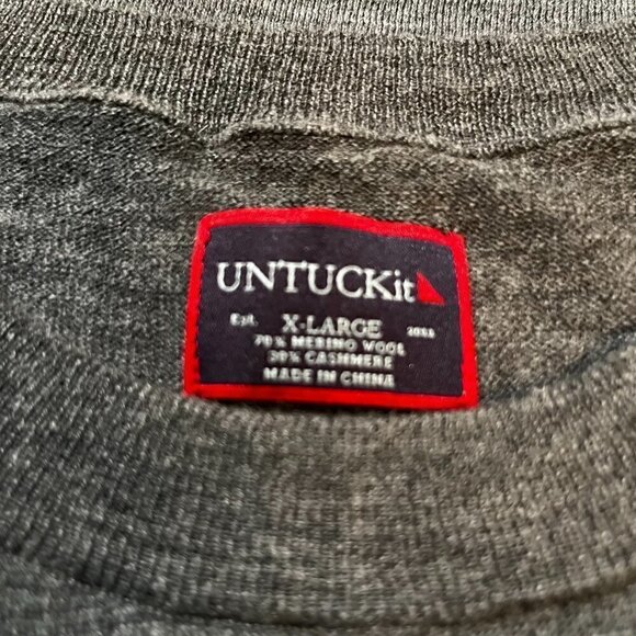 UNTUCKit Cashmere Blend Crew Neck Charcoal Gray Pull Over Sweater EUC - Men's XL - Picture 6 of 7